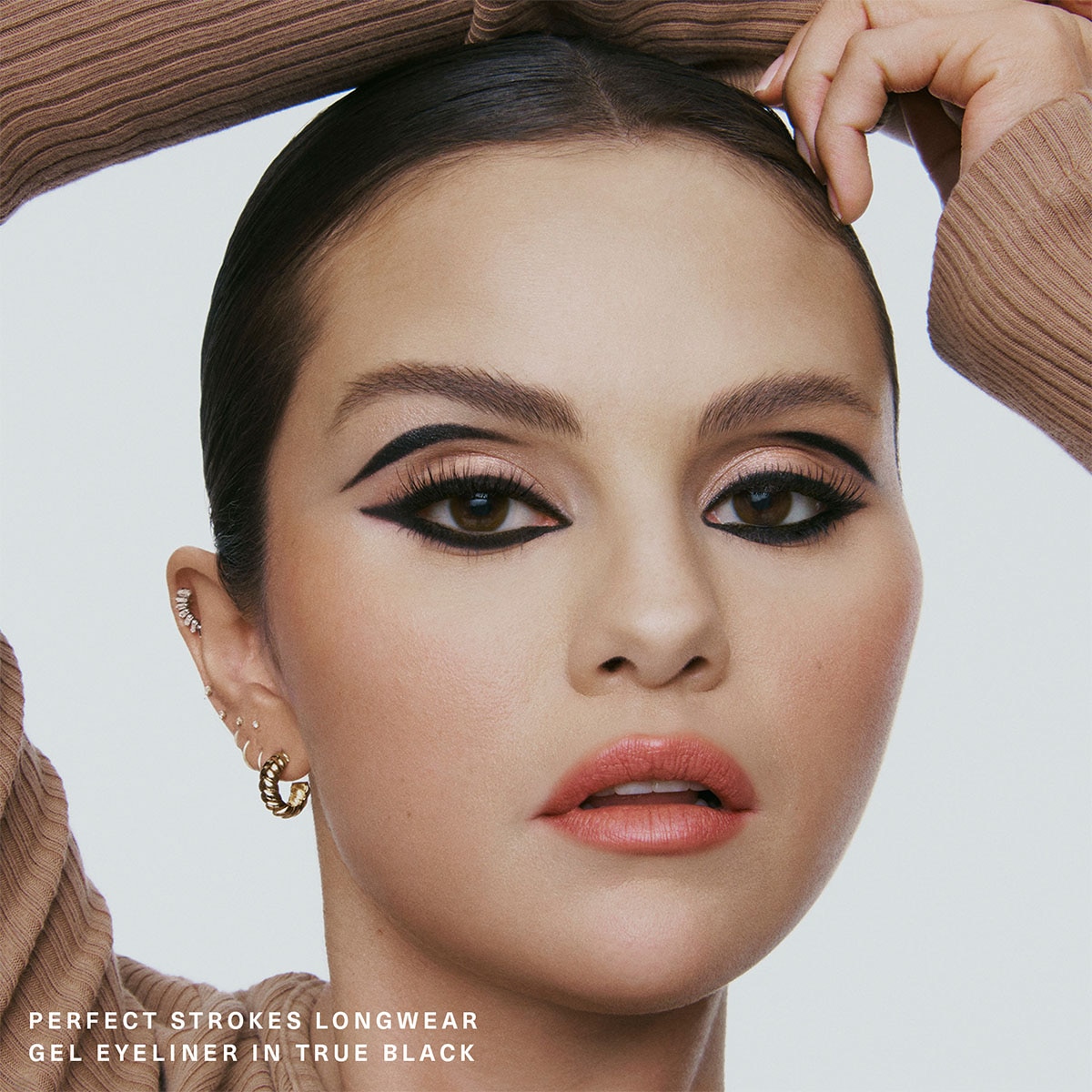 PERFECT STROKES (DELINEADOR DE OJOS DE GEL)
